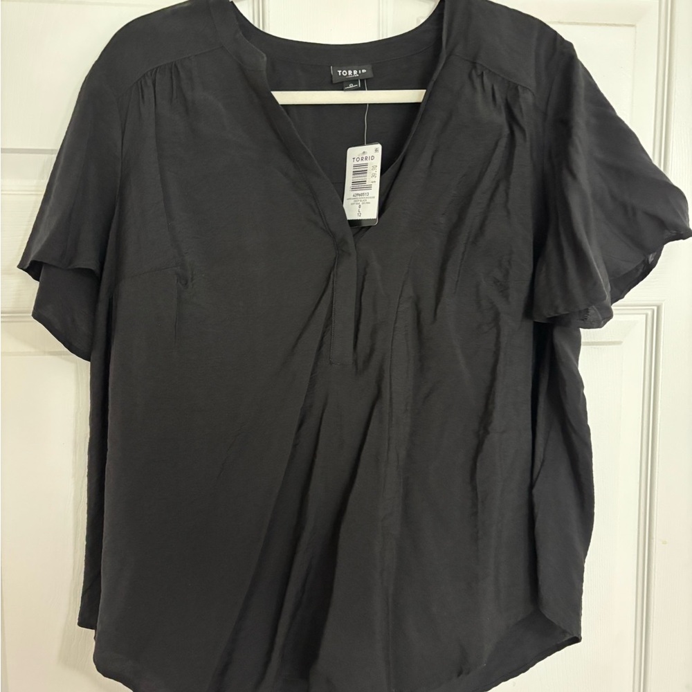 Torrid Black V-Neck Short Sleeve Blouse
